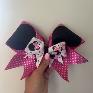 Minnie Mouse Cheer Bow